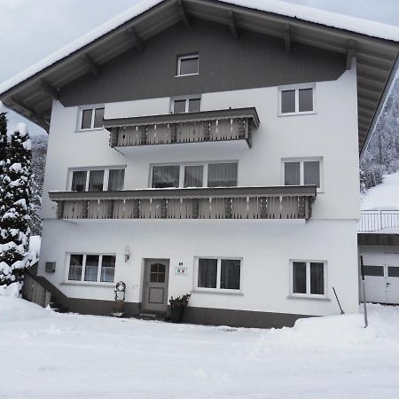 Haus Konzett Apartment Dalaas Exterior photo